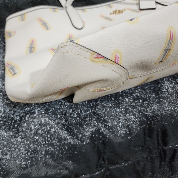 Coach Limited edition lipstick coach shoulder tote - Picture 9 of 12